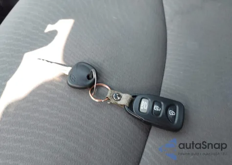 2014 Hyundai Elantra Se from USA, damaged, VIN 5NPDH4AE7EH540192